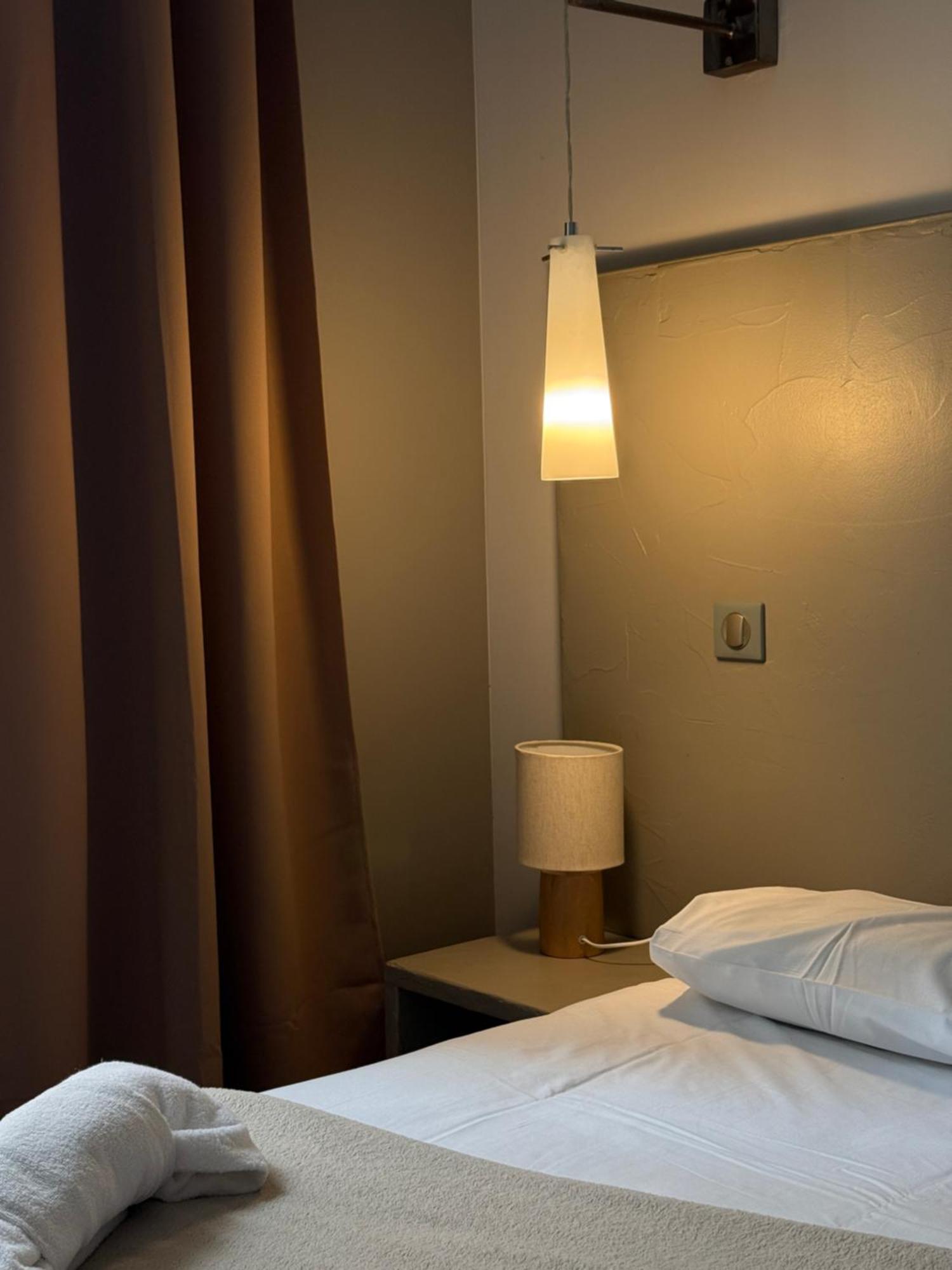 Hotel De Paris แซ็ต ภายนอก รูปภาพ